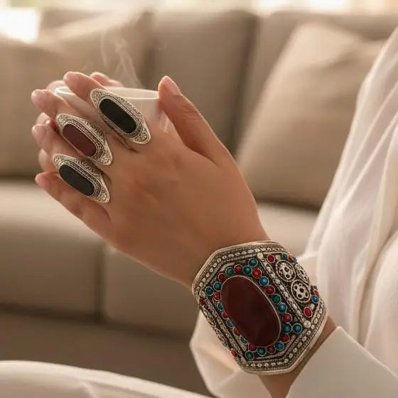 Aqeeq Agate Saddle Ring: Afghan Wirework Silver Ring, Size 9