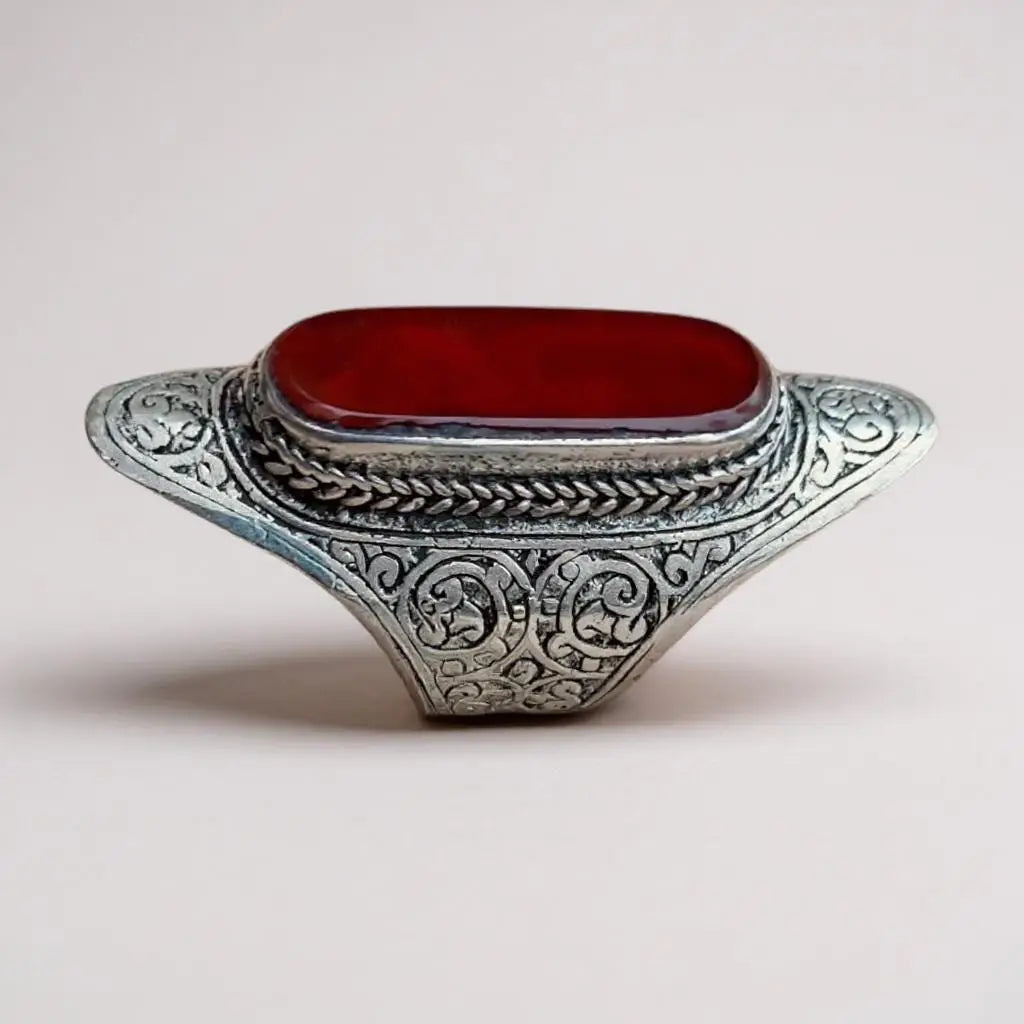 Aqeeq Agate Saddle Ring: Afghan Wirework Silver Ring, Size 9