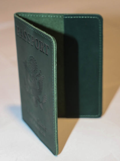 USA. BEARKY Men's Fashionable for Ridge Leather Passport Wallet and Card Holder Portable Passeport Case Cover