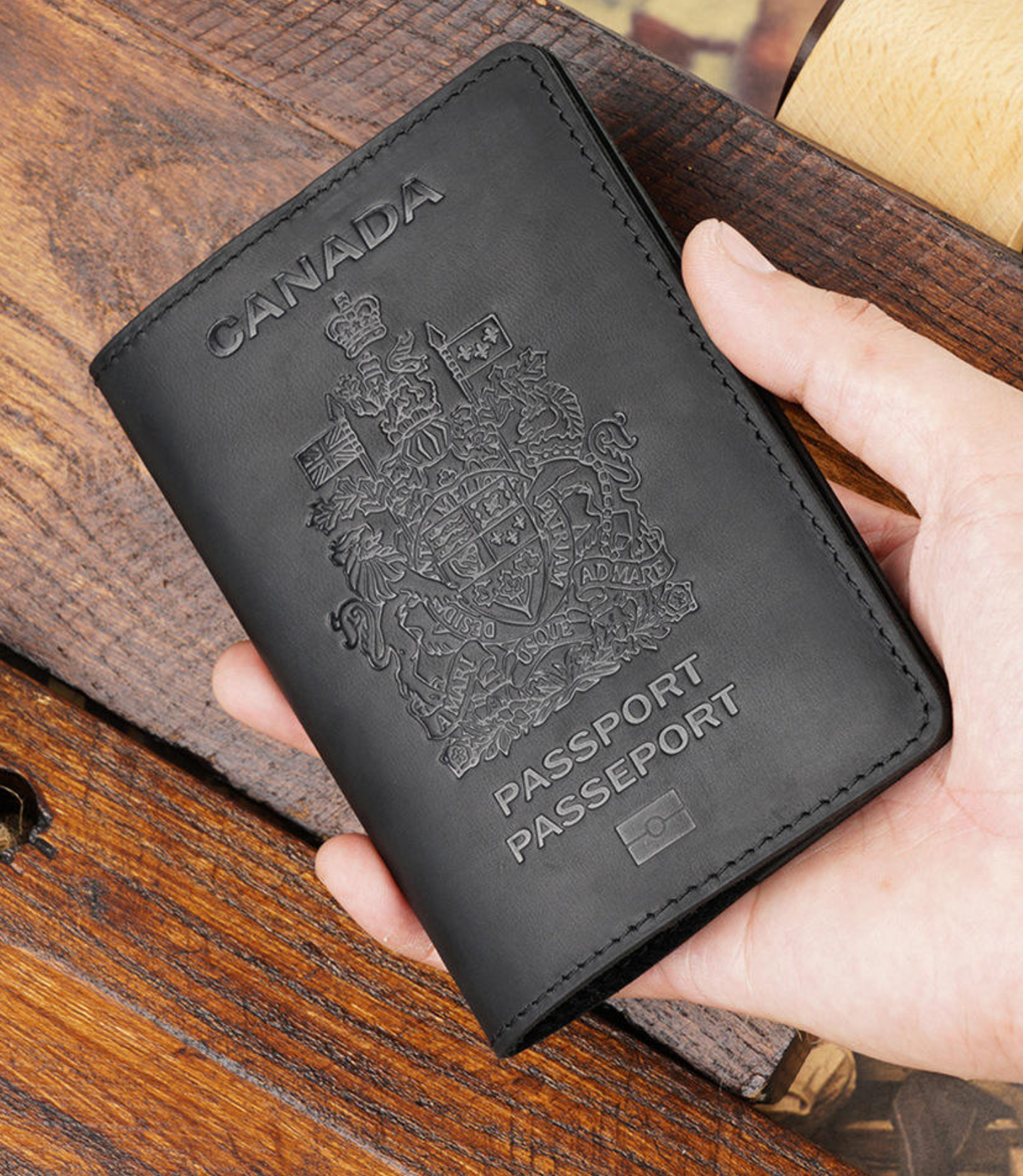 Canada. BEARKY Men's Fashionable for Ridge Leather Passport Wallet and Card Holder Portable Passeport Case Cover