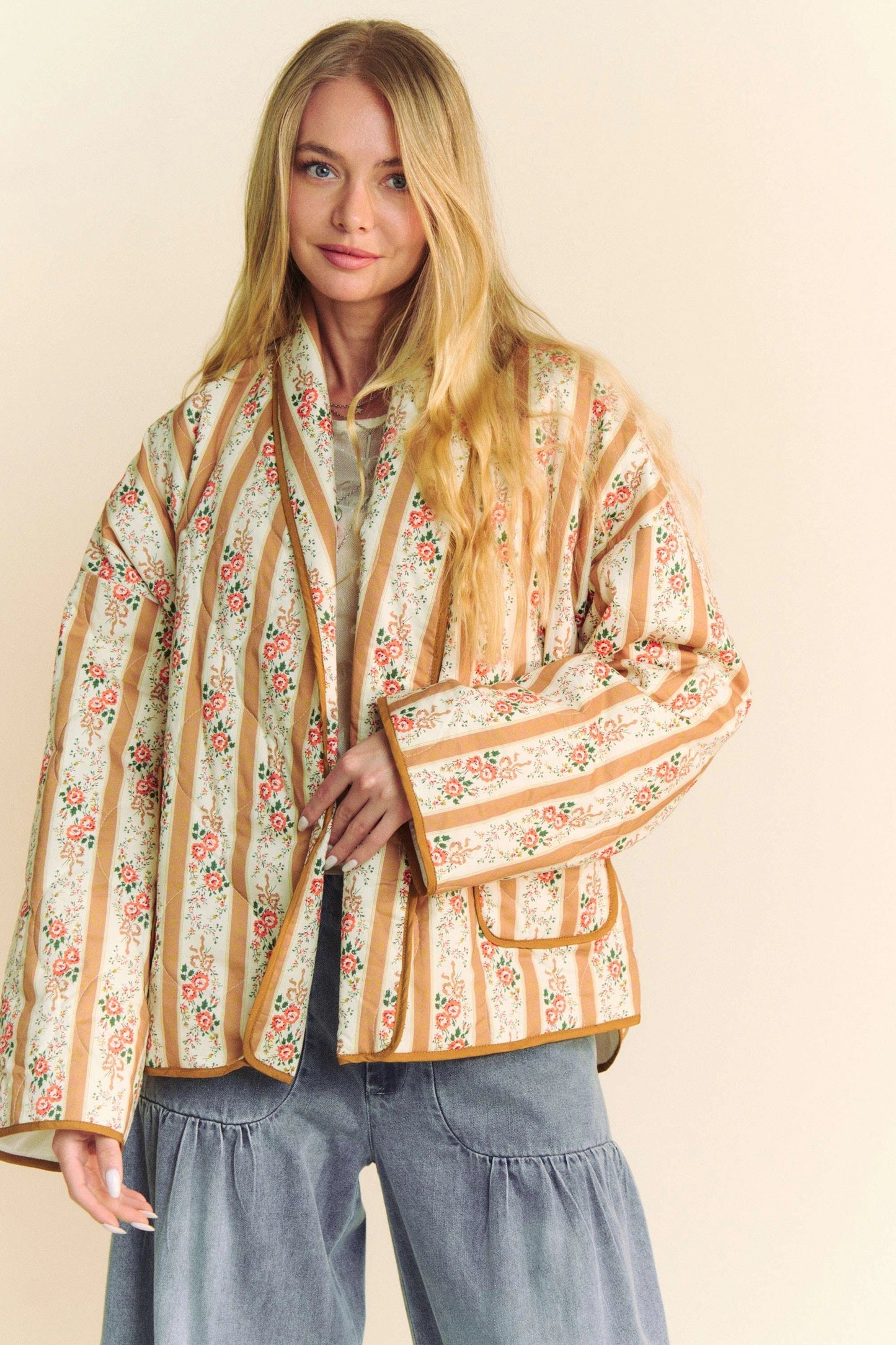Waivy Quilted Wallpaper Print Open Jacket