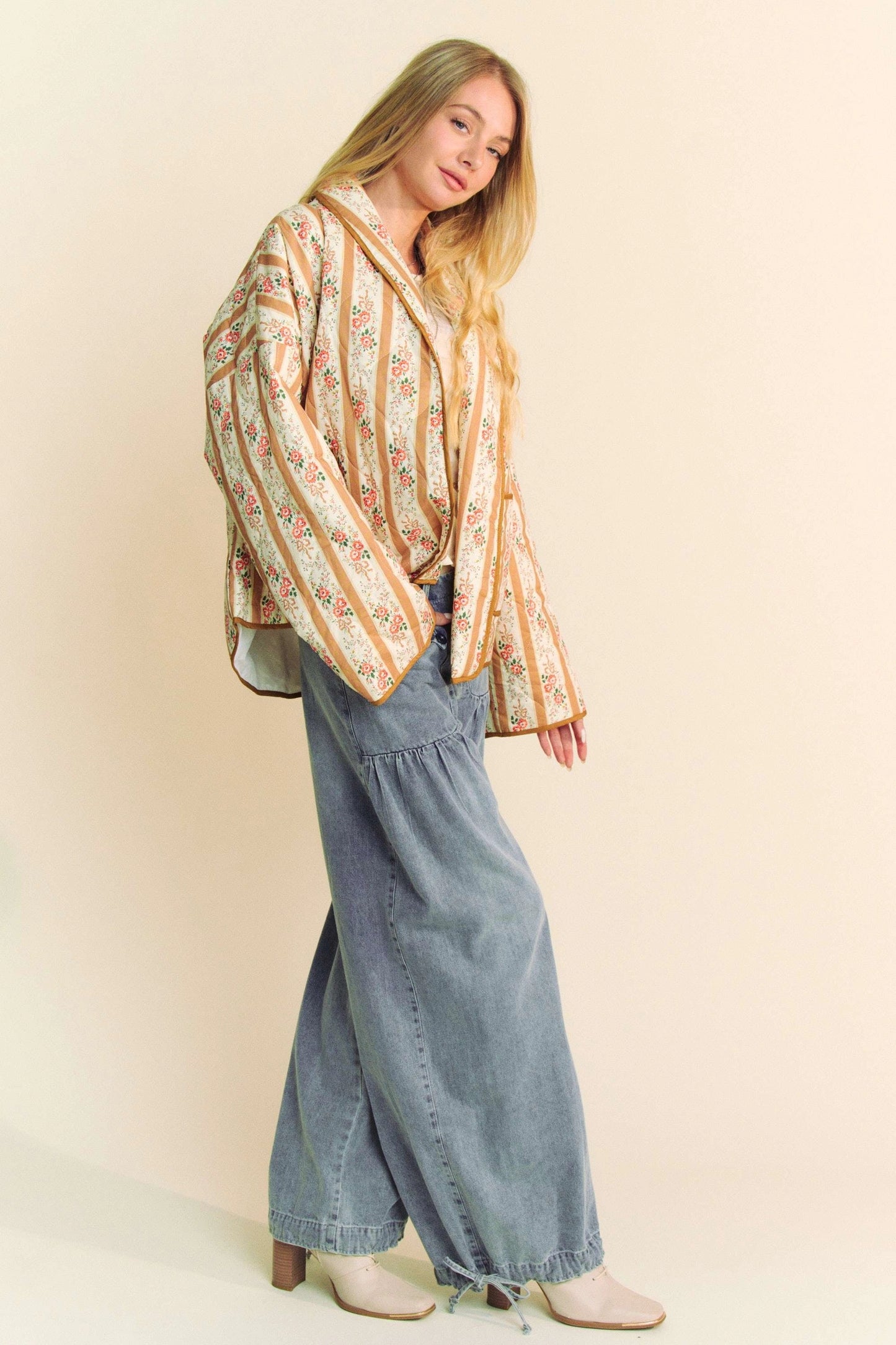 Waivy Quilted Wallpaper Print Open Jacket